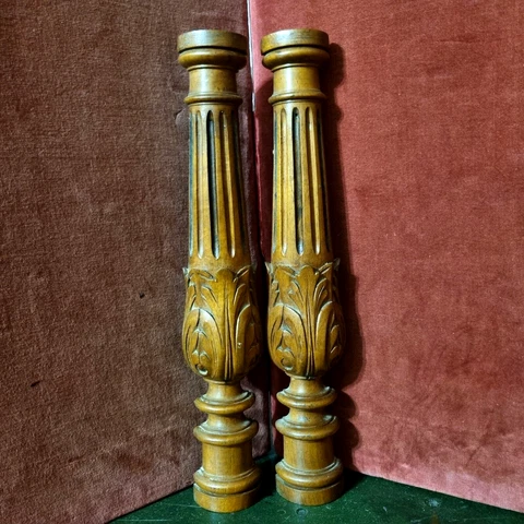 2 Acanthus leaf wood turned wall column - Antique french architectural salvage Cover