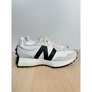 New Balance 327 x Casablanca Blanco y Negro - Talla 7M / 8.5 W NUEVO - Imagen 1 de 8