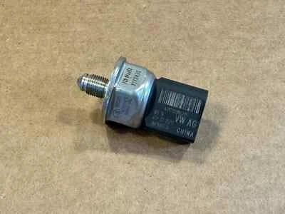 NEW GENUINE AUDI PORSCHE VW SEAT SKODA Fuel Pressure Sensor 06K906051A - Image 1 of 4