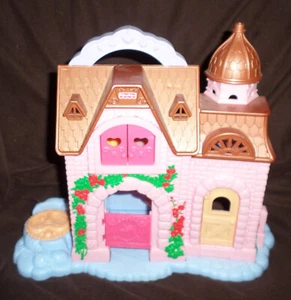 Fisher-Price Palazzo Prezioso Pony Principessa Scuderia VGUC - Foto 1 di 8