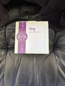Scentsy Zweig Steckwärmer nicht mehr produziert neu im Karton - Bild 1 von 3