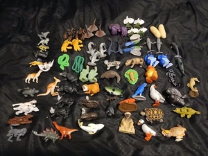 Riesige Menge 74 YOWIE Tier Spielzeug Miniatur Mini Figuren NEU gemischtes Set DND  - Bild 1 von 5