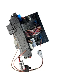 03-11 Mercedes W211 E500 E63 AMG CLS500 E550 Front SAM Module Relay Fuse Box OEM - Foto 1 di 5