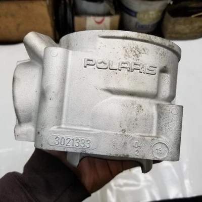 2002-2006 Polaris Edge XCSP Pro X RMK Classic 600 VES cylinder 3021333  3021257 - Image 1 of 4