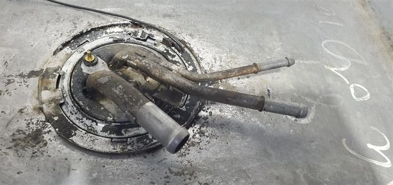 柴油油箱带 Opt NE2 原始设备制造商 1982 年 1991 雪佛兰 Suburban 1500 — 第 1/4 张图片