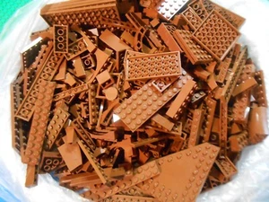 Lot 500 BULK MEDIUM BROWN LEGO Pcs Bricks Plates Mixed Sorted Clean + MINIFIGURE - Picture 1 of 1
