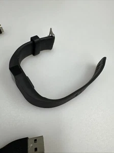 Fitbit Charge HR Wireless Activity Wristband Black - Picture 1 of 4