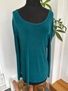 Kin & Co Top Women’s Size M  Plain Teal Turquoise Stretch Long Sleeve Scoop Neck - Picture 1 of 6