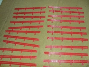 22 BARRERAS DE ORUGA DE COCHE ROJAS 10 3/4" DE LARGO (POCO MENOS DE 11") SCX ESCALA 1:43 - Imagen 1 de 1