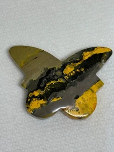 Bumblebee Jasper carved butterfly cabochon, 147.10 carats - Picture 1 of 10