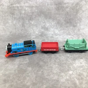 Thomas & Friends motorisierter Rebe Thomas Zug & 2 Ausschreibungen getestet - Bild 1 von 11