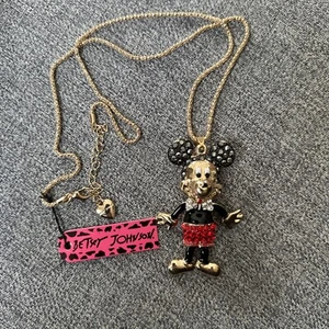 Betsey Johnson Rhinestone Mickey Mouse Necklace Articulated Gold NWT - Picture 1 of 4
