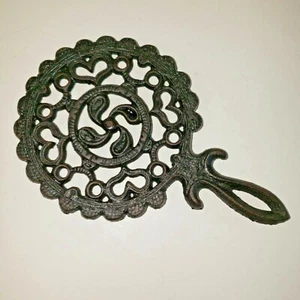 VTG Black Iron Four Footed Trivot - Picture 1 of 8