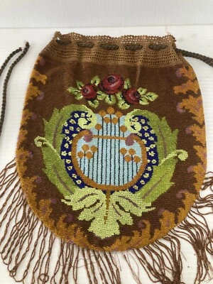 Vintage Ladies Drawstring Beaded Handbag. - Image 1 of 4