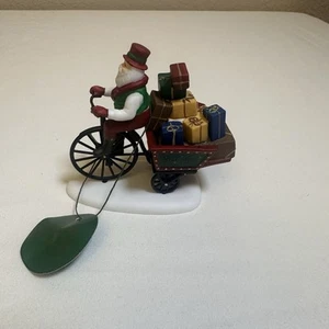 Department 56 North Pole, Holiday Deliveries, 56371 Weihnachten handbemalt EUC - Bild 1 von 12