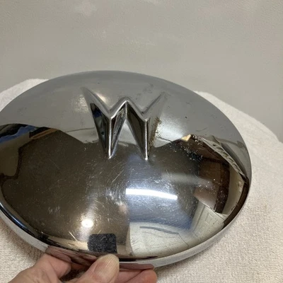 Willy’s Hubcap 10” Diameter Large Raised W - Image 1 of 4