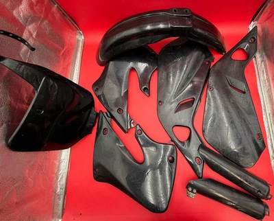 CR250 CR250R 1999 guardabarros delantero cubierta guardabarros montaje soporte radiador juego plástico Foto 1 de 4