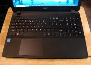 Acer ES1-512-C1W0/Celeron N2840 2,16 GHz/4 GB/320 GB/Windows 10 Home/BT/Hdmi/15,6" - Foto 1 di 13