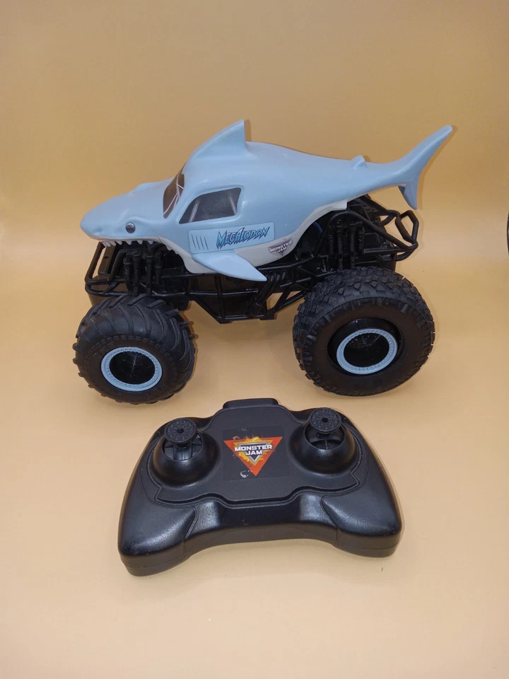 MONSTER JAM 🦈 MEGALODON 🦈 Remote Control Truck 8" *Backs Missing Works* - Image 1 of 4