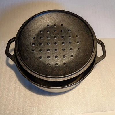  Lodge 8DOL Cast Iron Dutch Oven Pot w/ Lid  USA Made , 5 Qt - Image 1 of 4