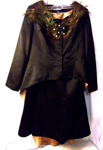 Conjunto de chaqueta/falda de noche Ashro negra talla 16 ribete de pluma de pavo real 100 % polietileno en muy buena condición - Imagen 1 de 6