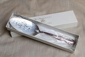 Avon 1978 President's Club Serving Knife International Silverplate - Picture 1 of 6