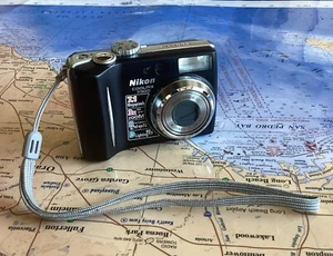 Nikon COOLPIX 7900 Digital Camera Tested 7.1 MP W 2 Batteries & Charger - Picture 1 of 14