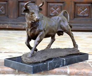 Handgefertigte Bronze Figur Bulle-Bronze Stier signiert Barye auf Marmorsockel - Bild 1 von 12