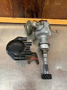 Fiat X 1/9 1974-78 • Original Ducellier Distributor w/ Cap, Clamp & Gear.  F6093 - Picture 1 of 9