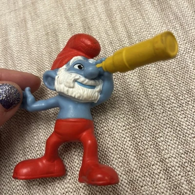 Boneco Papa Smurf com telescópio (2011, Peyo/Schleich, McDonald’s) - Imagem 1 de 4