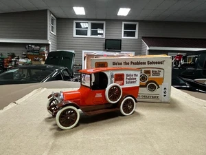 Liberty Classics 1916 Studebaker Panel Delivery Truck 1:25 Scale Metal Die Cast  - Picture 1 of 10