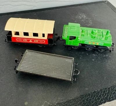 Vintage 1978 Matchbox Superfast Passenger Coach & Pannier Tank Loco Train Lot x3 - Image 1 of 4