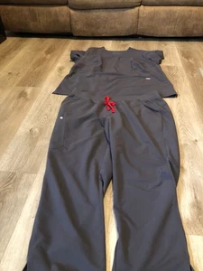 SET FIGS Scrubs Oberteil und Unterteil Hose Shirt Set grau 3XL PO#5582 PO#5301 XXXL - Bild 1 von 16