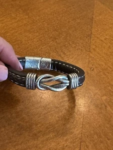Herren Lederarmband mit Silber Knoten Design - Bild 1 von 5