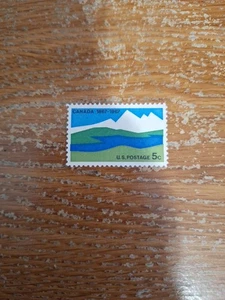 Scott # 1324  US Canada  MNH  - Picture 1 of 2