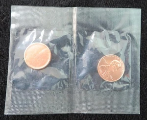 1994 Lincoln One Cent and Blank Planchet * Neat Coin Set * - Picture 1 of 4