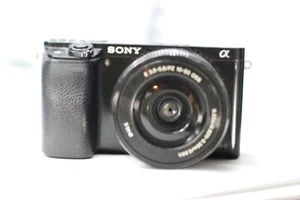 Sony Alpha A6000 24.3MP Digitalkamera - Schwarz (Kit mit 16-50mm Power Zoom... - Bild 1 von 5