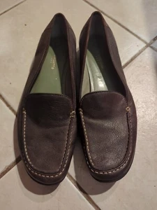 Liz Claiborne Flex Woman’s Weekend Loafer 10 Low Heel Brown Leather  - Picture 1 of 8