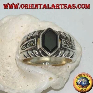 Anillo de Plata 925‰ A Banda Gobernado Con Ónix Hexagonal Y Marcasita Sui Lados - Imagen 1 de 3