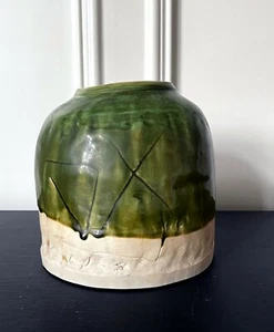 Japanese Modern Studio Ceramic Oribe Jar by Ryoji Koie - Picture 1 of 12