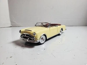Welly 1953 Packard Caribbean Convertible 1/24 Diecast - Picture 1 of 12