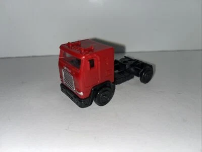 1/64 NEW RAY  RED COE SEMI TRACTOR TRUCK VINTAGE PLASTIC TOY - Image 1 of 4