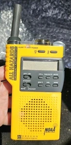 Oregon Scientific Weather Radio NOAA All Hazard Emergency Alert Monitor WR-8000 - Picture 1 of 3