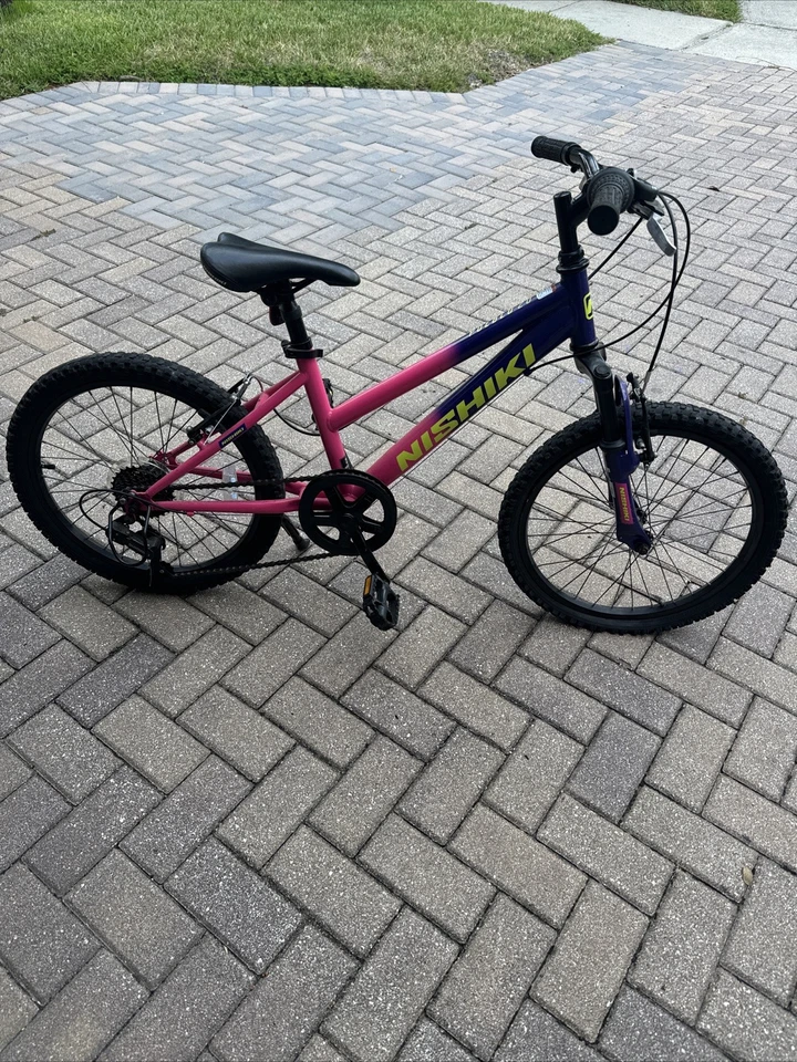 Nishiki Pueblo 20” Girls Bike 7 Speed Pink And Purple (needs Front Tube) - Image 1 of 4