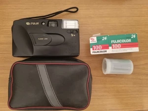 FUJI DL-8 Fujifilm DL 8 - Black film camera Rara Vintage Fotocamera + Rullino - Foto 1 di 3