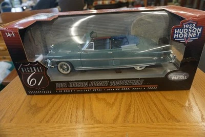 1/18 Highway 61 Collectibles 1952 Hudson Hornet Convertible (13853) - Image 1 of 4