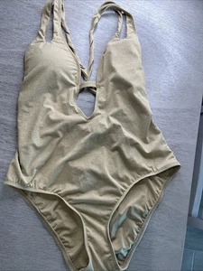 BECCA Damen Badeanzug Einteiler Deep V | Gold Flake Neu ohne Etikett - Bild 1 von 10