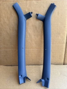 1984 FORD MUSTANG LEFT & RIGHT SIDE A-PILLAR WINDSHIELD TRIM DARK BLUE - Bild 1 von 23