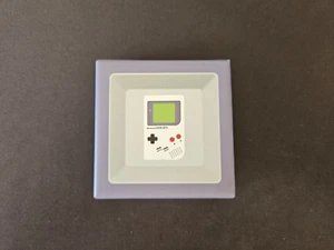 Nintendo Museum exclusive | Small plate - Gameboy - Bild 1 von 3