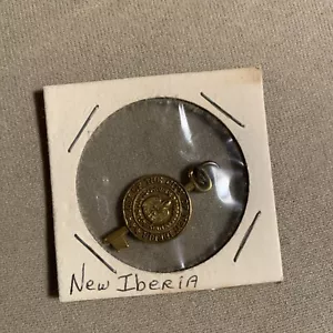 Vintage Key To The City Of New Iberia Louisiana Gold Charm Pendant - Picture 1 of 2
